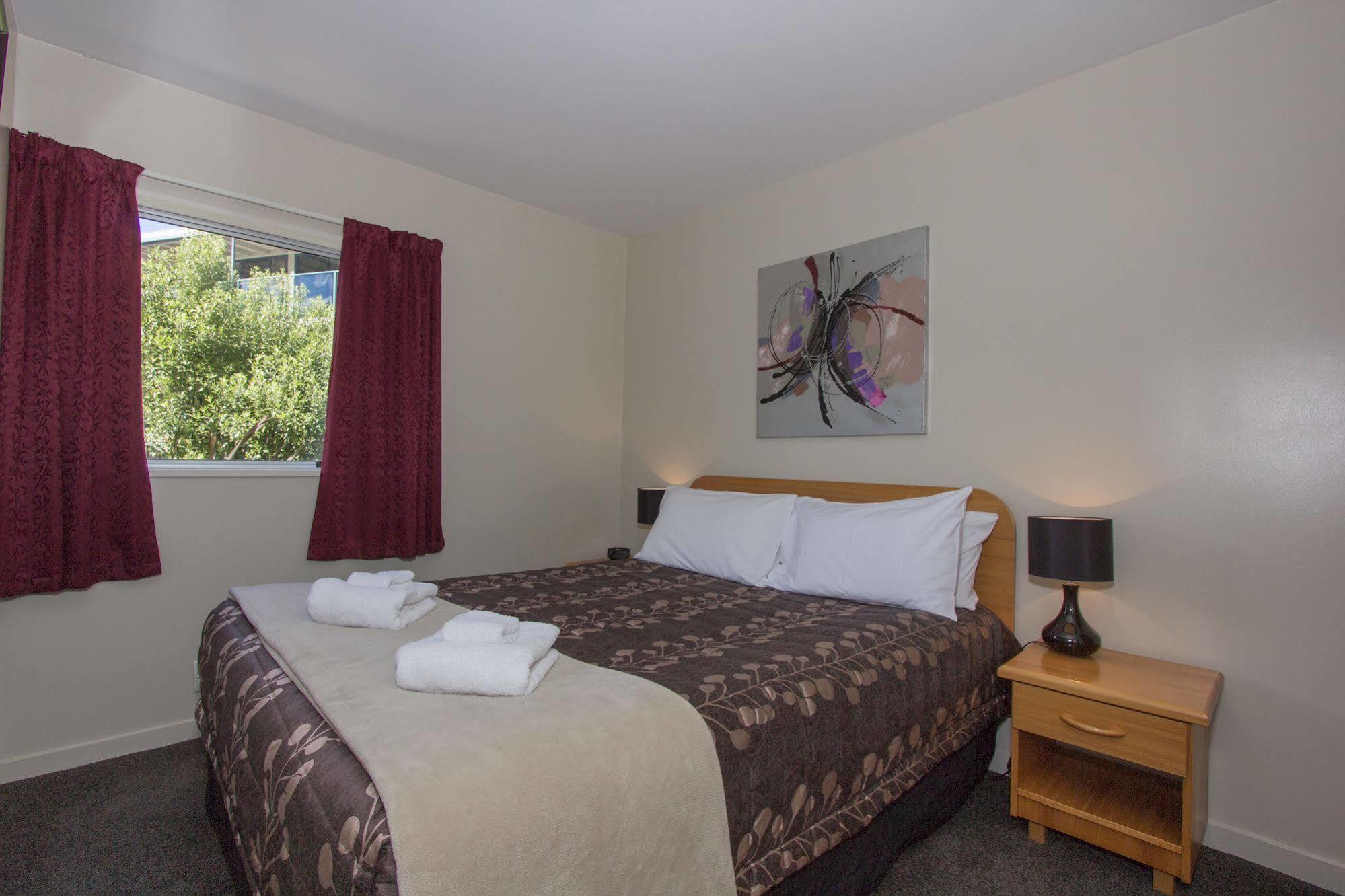 Caples Court Motel & Apartments Κουίνσταουν Εξωτερικό φωτογραφία